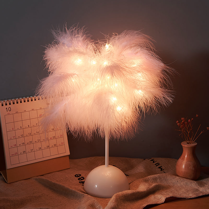 Nordic Ostrich Feather Desk Lamp - European Style Bedside Table Night Light Perfect for Girls' Room Decor