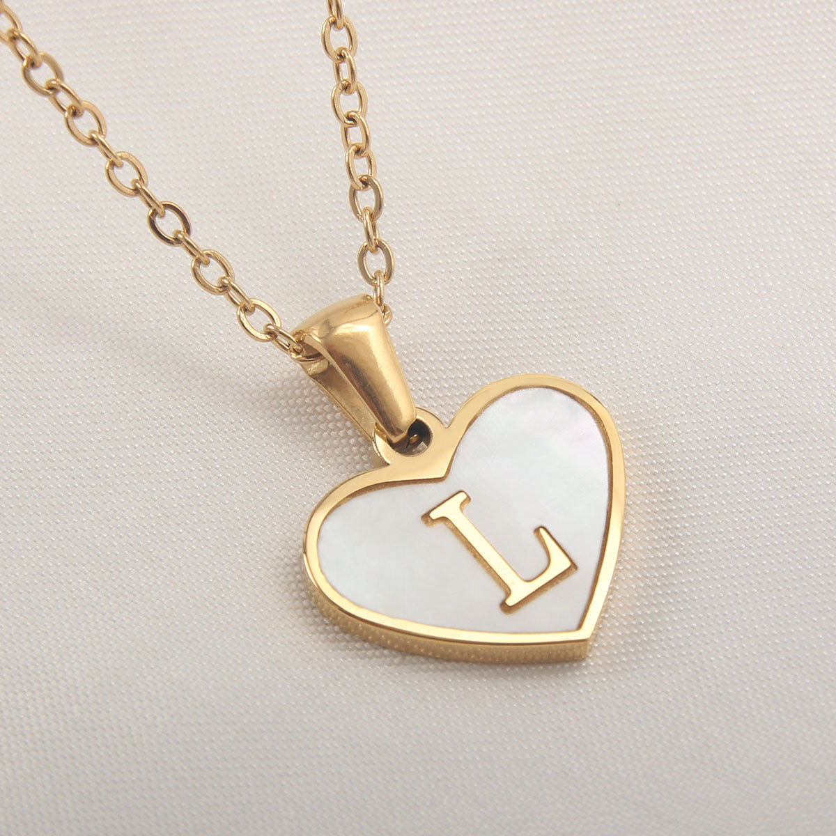 Heart-shaped Necklace with 26 Letters - White Shell Love Clavicle Chain - Perfect for Valentine's Day