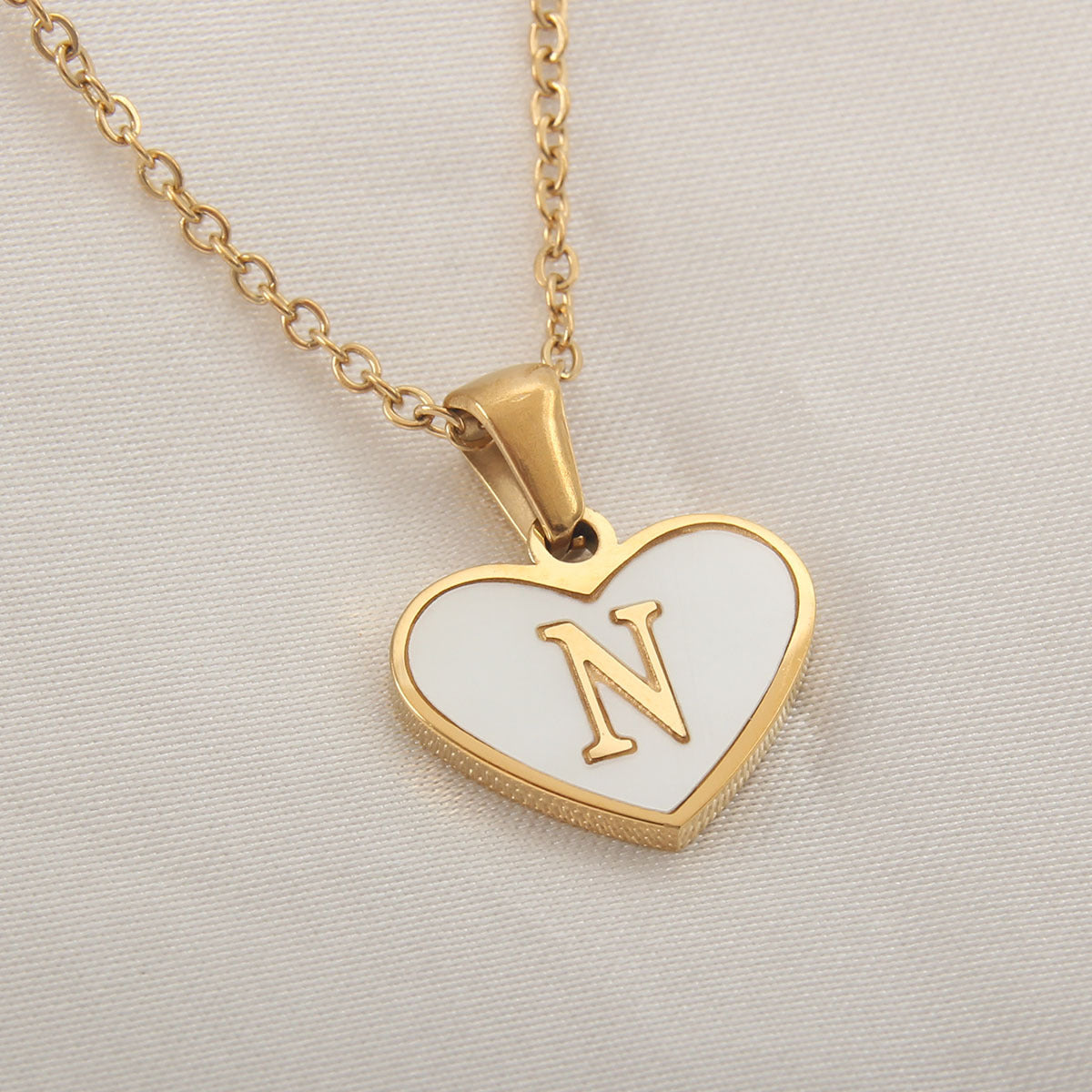 Heart-shaped Necklace with 26 Letters - White Shell Love Clavicle Chain - Perfect for Valentine's Day