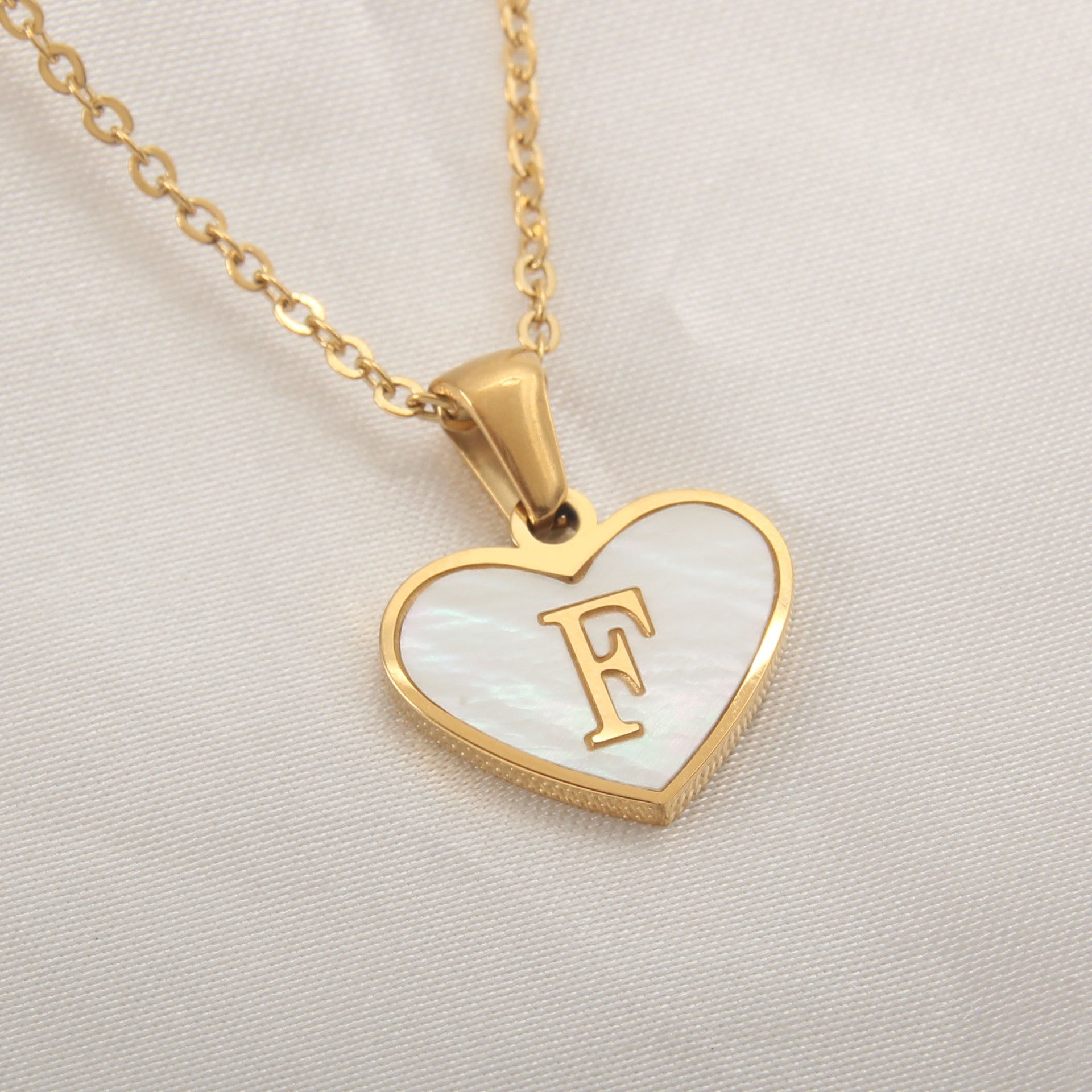 Heart-shaped Necklace with 26 Letters - White Shell Love Clavicle Chain - Perfect for Valentine's Day