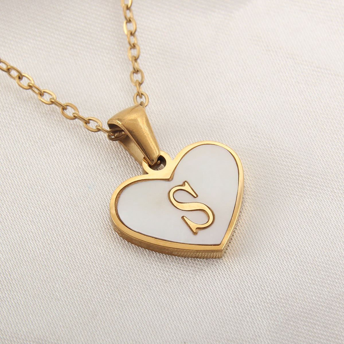 Heart-shaped Necklace with 26 Letters - White Shell Love Clavicle Chain - Perfect for Valentine's Day